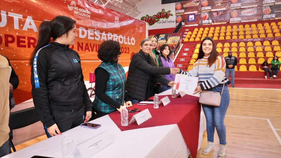 Invierte Gobierno de Sonora en movilidad sustentable y autonomía económica en Nogales